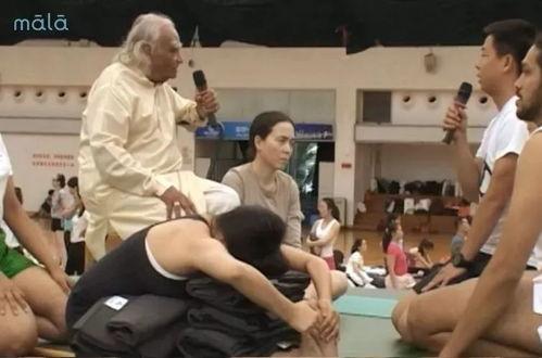 成人搞笑板凳舞视频教学,跟着搞笑视频一起摇摆学舞步-第2张图片-成人影视大全