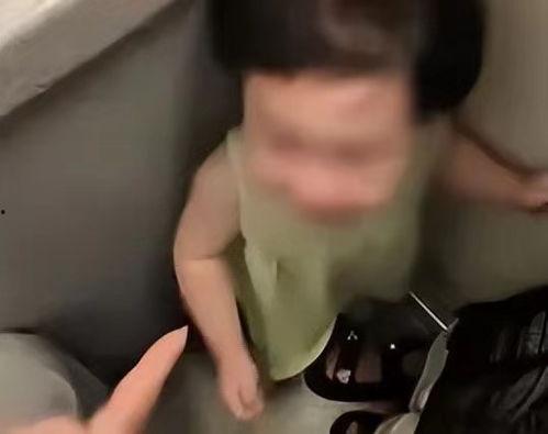 成人抱睡神器图片视频,成人抱睡神器助您一夜好眠-第3张图片-成人影视大全