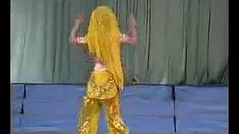 甘南印度成人舞原视频,探寻古老文化的现代演绎-第2张图片-成人影视大全