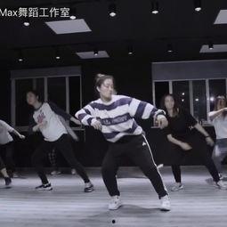 成人花灯舞蹈视频大全集,成人花灯舞蹈视频大全集赏析-第3张图片-成人影视大全