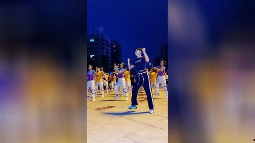 成人简单舞蹈燃脂视频-第3张图片-成人影视大全