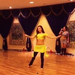 美度舞蹈成人舞蹈视频,跟随视频领略优雅舞步与动感旋律-第3张图片-成人影视大全