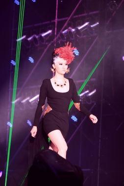 成人舞台走秀视频国际,国际成人舞台走秀风采掠影-第3张图片-成年电影网 成人舞台走秀视频国际,国际成人舞台走秀风采掠影-第3张图片-成年电影网