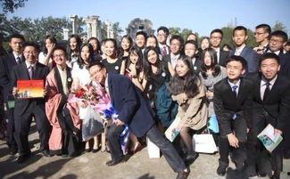 成人礼扔成人帽视频-第2张图片-成年电影网