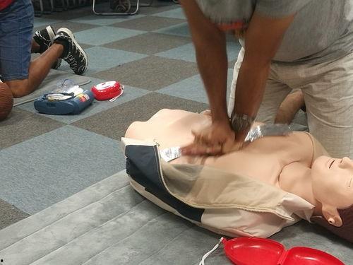 成人急救视频教学,视频教程精华概述-第2张图片-成年电影网